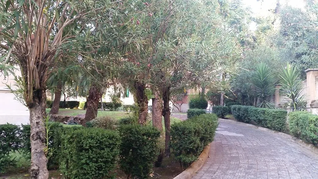 Bed & Breakfast Vecchia Roma Resort